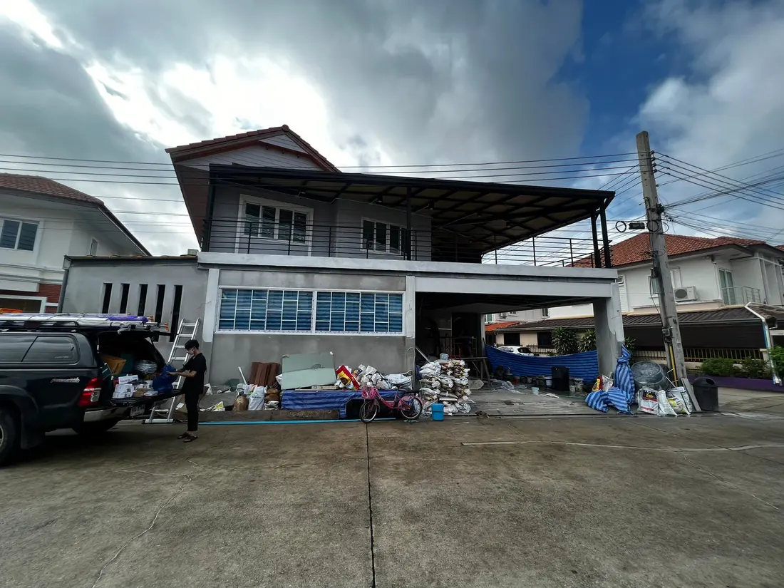 ช่างจัดตู้สายระบบกล้องวงจรปิด