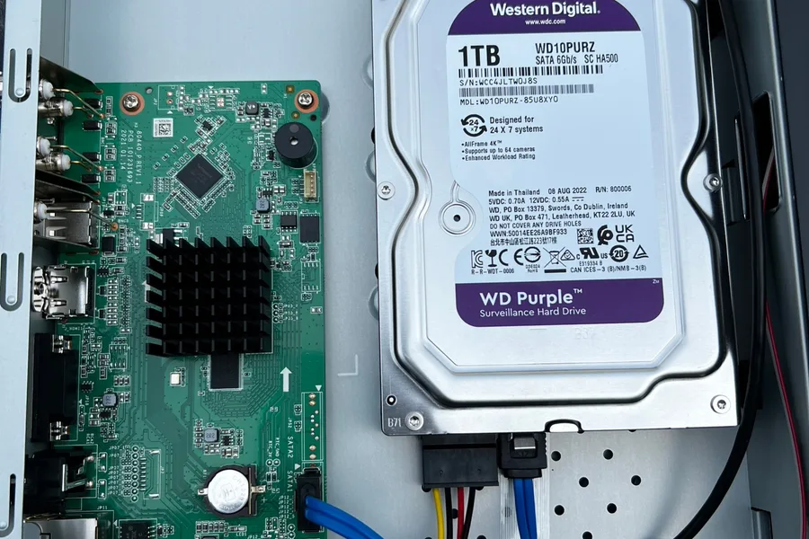 งานติดตั้งกล้องวงจรปิดบ้านพักอาศัย