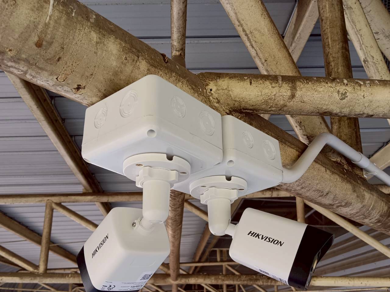 รับติดตั้งกล้องวงจรปิดสำหรับบ้าน ร้านค้า ออฟฟิศ ต่างกันอย่างไรในปี 2026