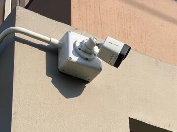 ผลงานการติดตั้งกล้อง ยี่ห้อ HIKVISION ระบบ ANALOG จำนวน 4 ตัว